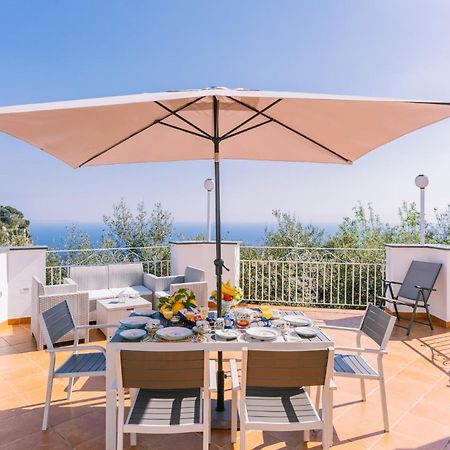 Infinity Experience Casa Vacanza Incantevole Con Terrazzo Scala Kültér fotó