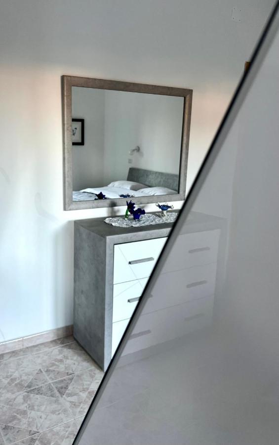Infinity Experience Casa Vacanza Incantevole Con Terrazzo Scala Kültér fotó